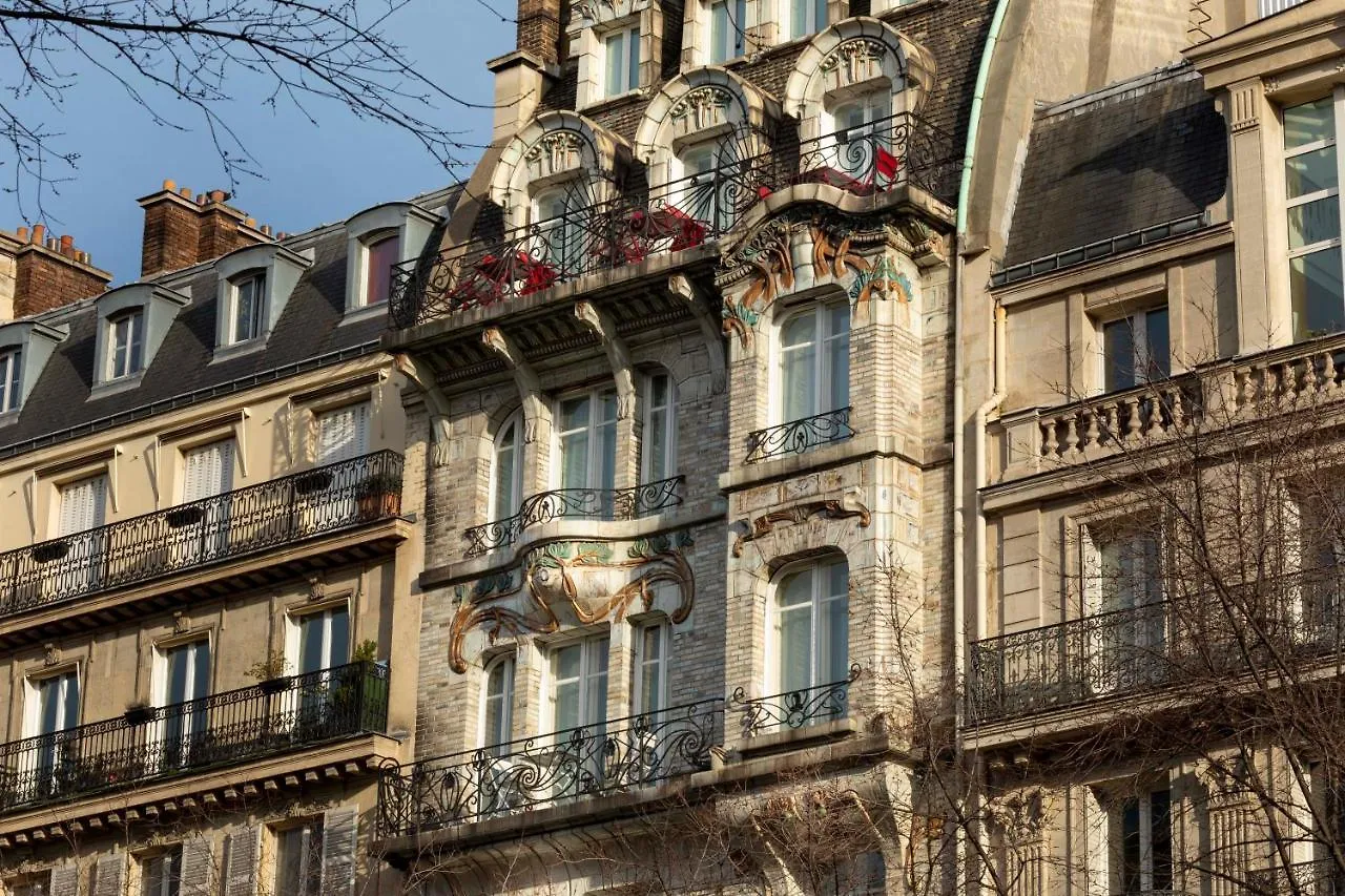 ***  Hotel Elysees Ceramic Paříž Francie