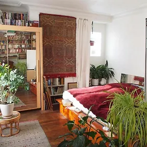  Séjour chez l'habitant Very Large Private With Own Bathroom, In Montmartre
