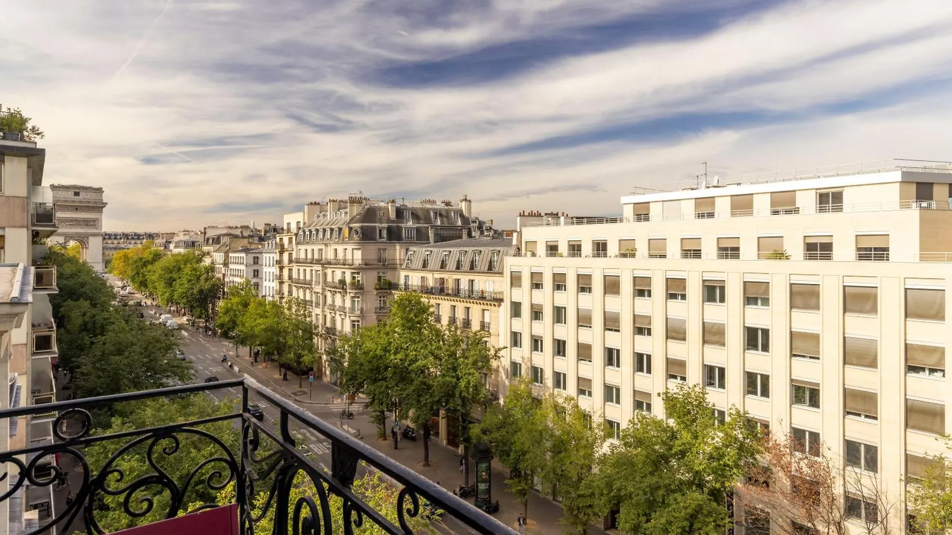 *** Hotel Elysées Ceramic Paris France